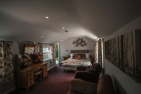 Salty Monk Hotel