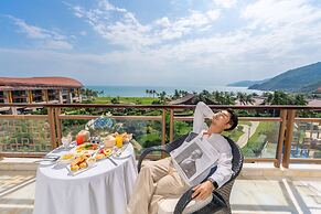 The St. Regis Sanya Yalong Bay Resort