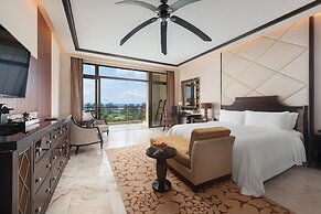 The St. Regis Sanya Yalong Bay Resort