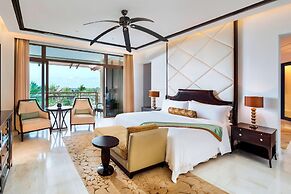 The St. Regis Sanya Yalong Bay Resort