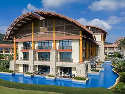 The St. Regis Sanya Yalong Bay Resort