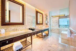 The St. Regis Sanya Yalong Bay Resort