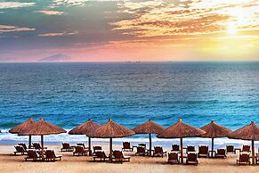 The St. Regis Sanya Yalong Bay Resort