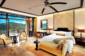 The St. Regis Sanya Yalong Bay Resort