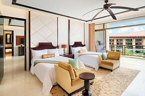The St. Regis Sanya Yalong Bay Resort