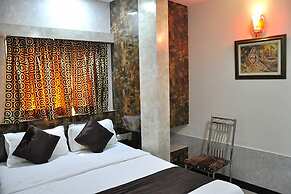 Apple Suites
