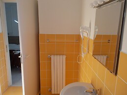 Ostello Ave Gratia Plena - Hostel
