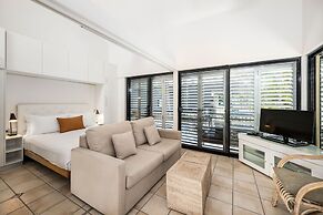 Julians Apartments