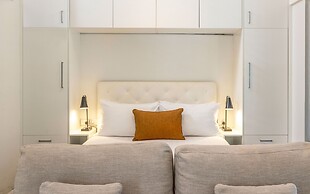 Julians Apartments