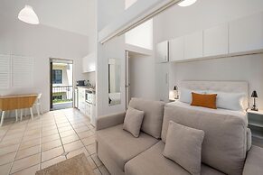 Julians Apartments