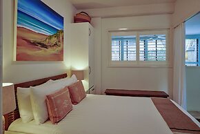Julians Apartments