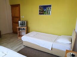 Yali Otel