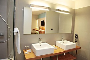 Cosmopolitan Hotel