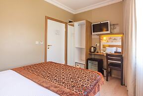 Taya Hatun Hotel