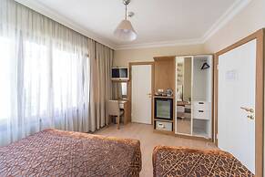 Taya Hatun Hotel