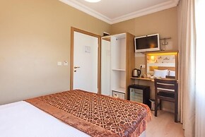 Taya Hatun Hotel