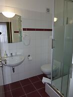 Hotel Famosa