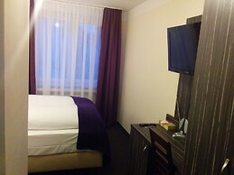 Hotel Famosa