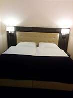 Hotel Famosa