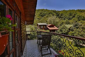 Tranquilla River Lodge - Adults Only