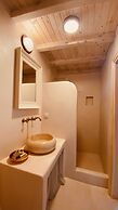 Tranquilla River Lodge - Adults Only