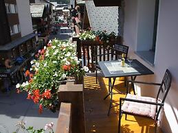 Alpine Lodge