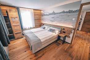 Alpine Lodge