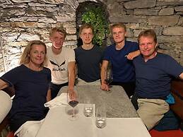 Alpine Lodge