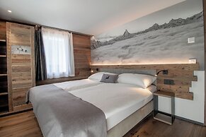 Alpine Lodge