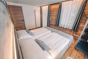 Alpine Lodge