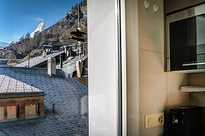 Alpine Lodge