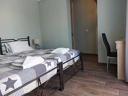 Omega Rooms Anaxos