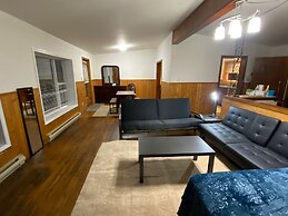 Hillcrest Motel