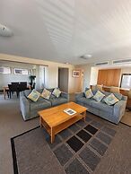 Riverside Apartments & Hotel Ballina