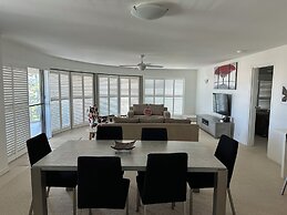 Riverside Apartments & Hotel Ballina