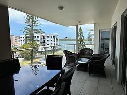 Riverside Apartments & Hotel Ballina
