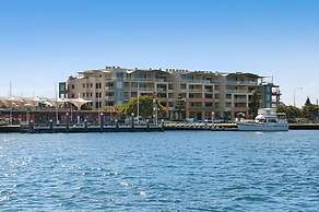 Riverside Apartments & Hotel Ballina