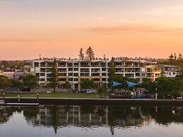 Riverside Apartments & Hotel Ballina