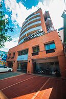 Aparta Suites Torre Poblado