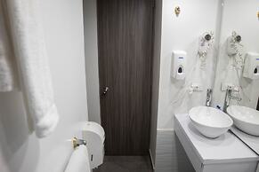 Aparta Suites Torre Poblado