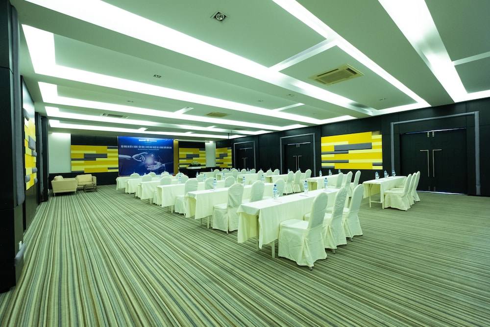 Vogue Pattaya Hotel