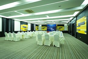 Vogue Pattaya Hotel