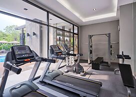Altera Hotel and Residence
