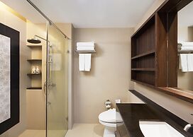 Altera Hotel and Residence