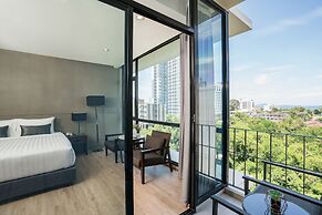 Altera Hotel and Residence