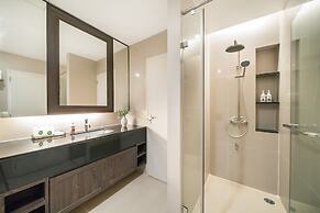 Altera Hotel and Residence