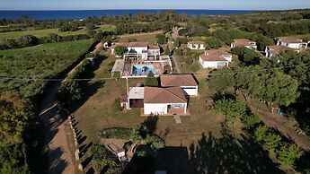Resort Baia Cea