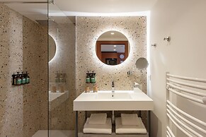 Staybridge Suites Cannes Centre by IHG
