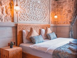 TURBEL CAVE HOUSE