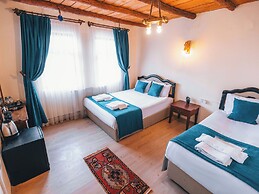 TURBEL CAVE HOUSE